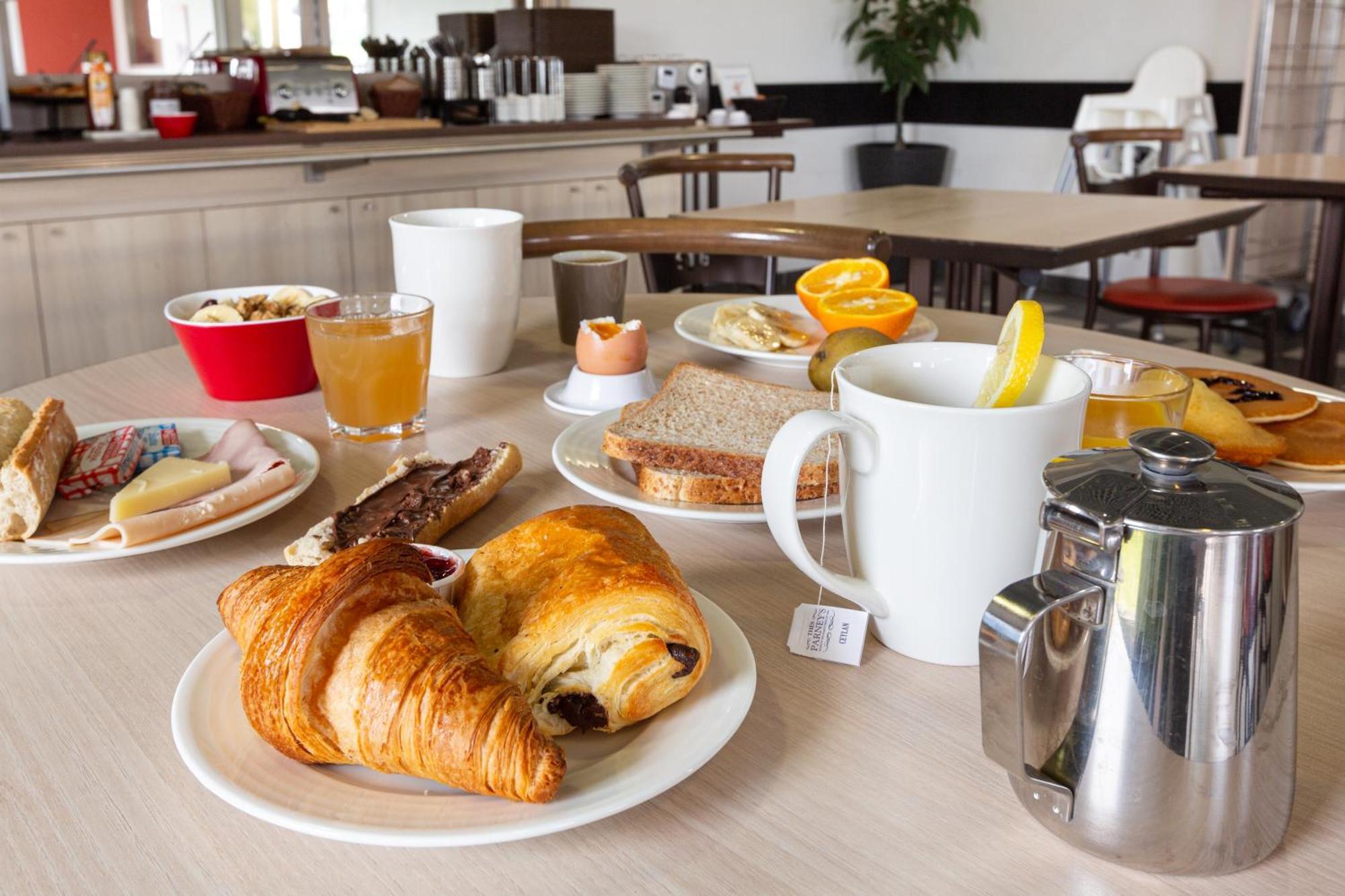 Ace Hotel Chateauroux Deols Buitenkant foto