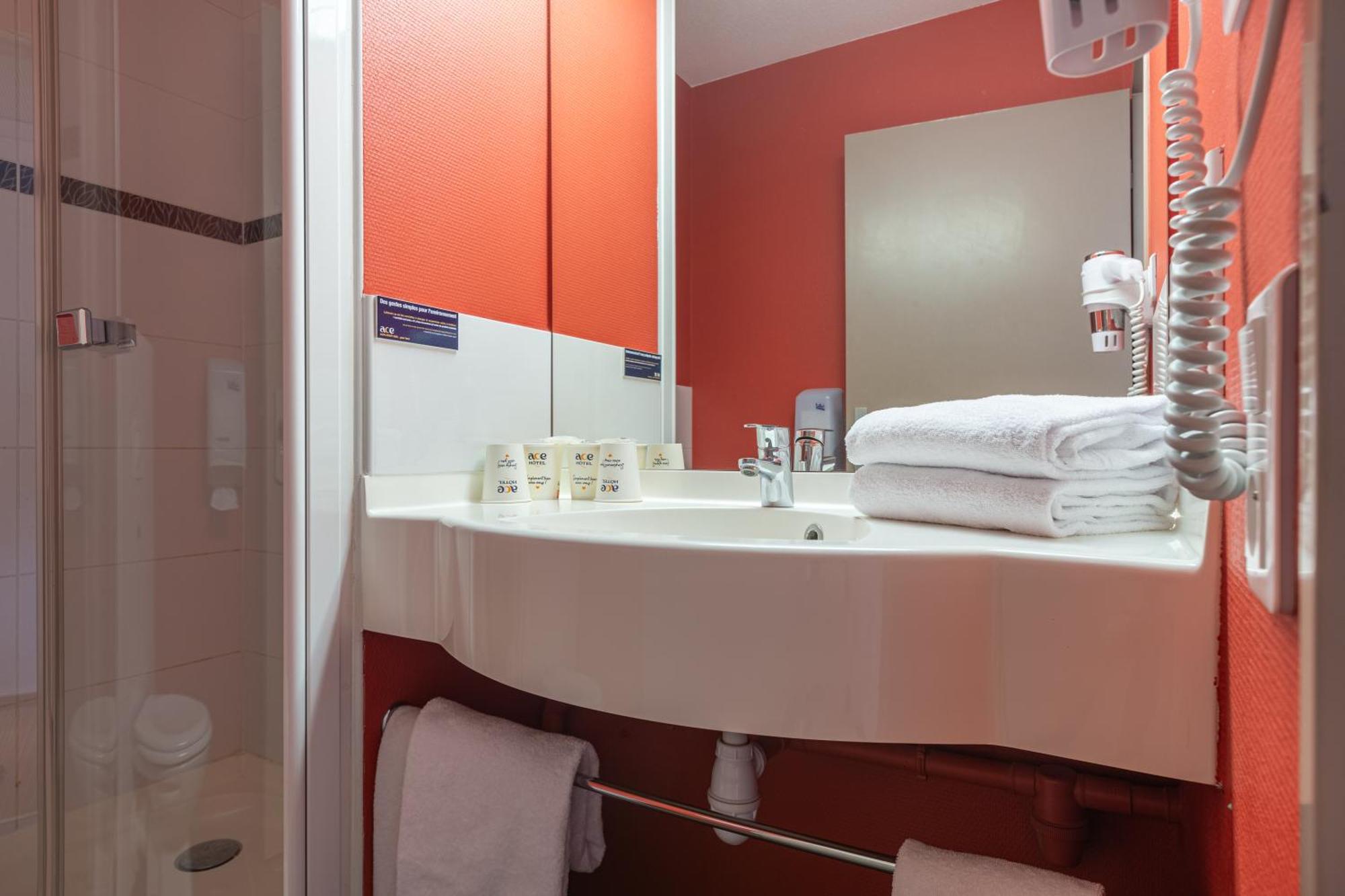 Ace Hotel Chateauroux Deols Buitenkant foto